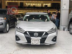 Nissan Maxima